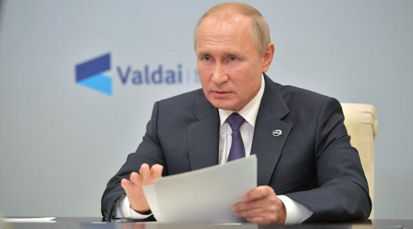 vladimir putin sustine ca nu a decis inca daca va candida pentru un nou mandat de presedinte