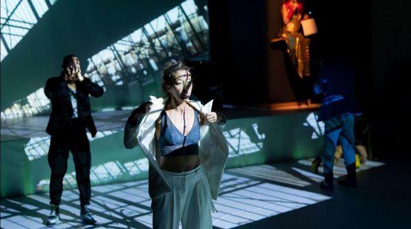 urban gif show un spectacol inovator despre oras din nou live la teatrelli in 2 si 3 decembrie