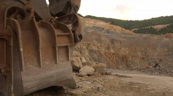 tranzitia energetica stoarce planeta de metale