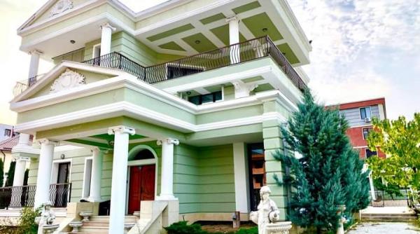 casa unui lider mafiot destinatie de lux pentru petreceri in pitesti