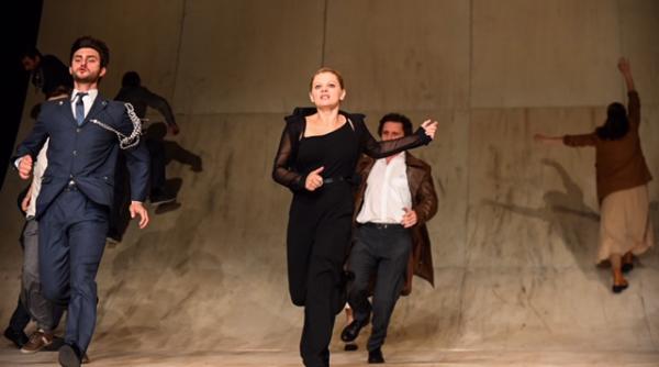 premiera trei surori de a p cehov un succes pe scena tnrs