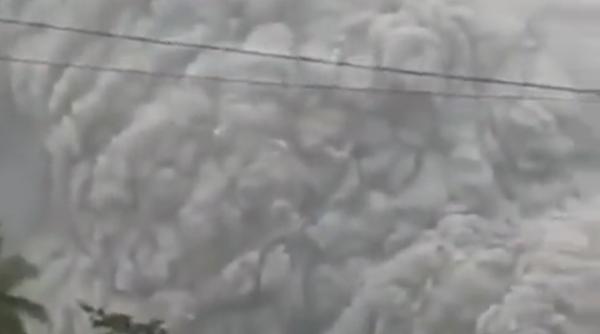 scene apocaliptice in indonezia dupa ce vulcanul semeru a erupt