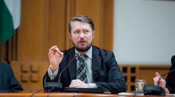 un deputat udmr vrea sa abroge toate zilele nationale si sa le reproclame printr o singura lege mai putin ziua tratatului de la trianon