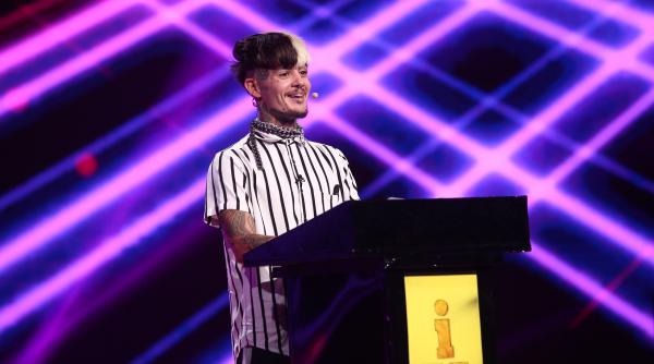 zanni roast savuros pe scena iumor duminica la antena 1 mihai bendeac daca ar exista premiul nobel pentru sinceritate