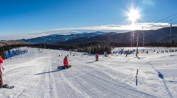 sezonul de schi se deschide la poiana brasov