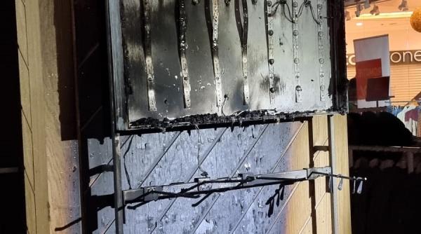 incendiu intr un mall din arad vineri dimineata