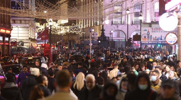 marea britanie schimbare majora in lupta cu virusul fara restrictii trebuie sa traim cu covid