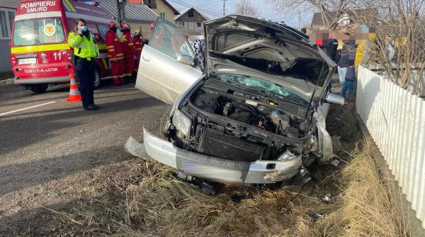 accident teribil in suceava o fata si un baiat au ajuns la spital in stare grava dupa ce au fost loviti de o masina scapata de sub control