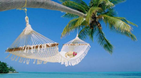 thailanda redeschide dupa trei ani celebra plaja din filmul the beach