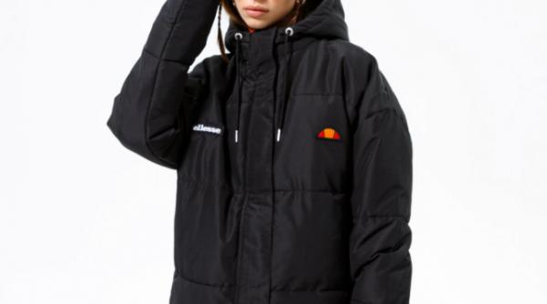 trenduri streetwear in sezonul de iarna 2022 o selectie a celor mai bune articole si accesorii vestimentare