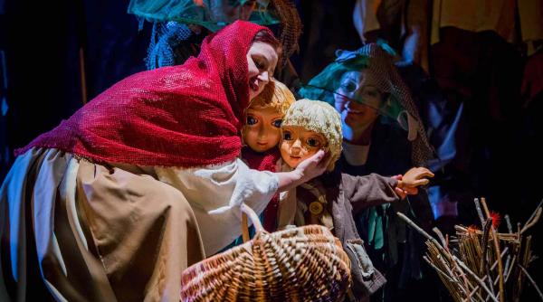 22 de evenimente la inceput de an pe scena de la gong