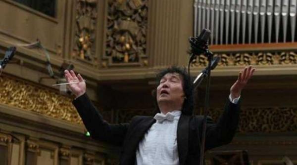 dirijorul jin wang readuce magia dansului la filarmonica george enescu in primele doua concerte simfonice cu public din 2022