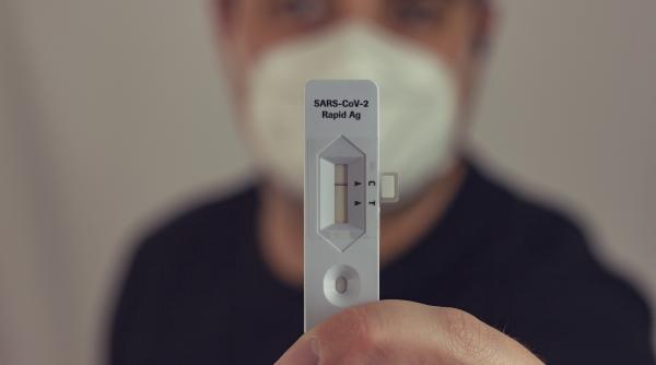 explodeaza rata de infectare cu covid 19 intr o comuna din romania