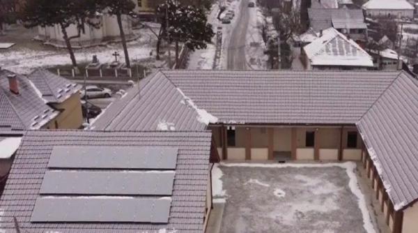 se intampla in mures prima scoala din romania independenta din punct de vedere energetic