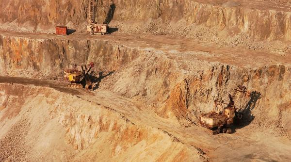 energia verde deschide razboiul pentru metalele strategice