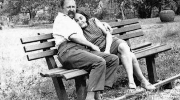 leonid dimov poetul care a facut pipi pe statuia lui stalin