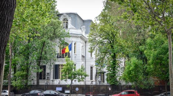 ani isi doteaza sala de conferinte cu ajutorul unei firme detinute de fiul lui cristian burci de un offshore al lui frank timis si de un srl al unui consultant al candidatului iohannis