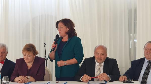 avocatii se pregatesc sa predea noua materie scolara educatie juridica