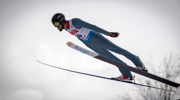 jo 2022 primii romani au evoluat si s au calificat in finala competitiei la sarituri cu schiurile