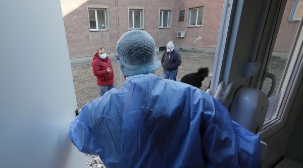 esti infectat cu covid ai dreptul la evaluare medicala doar daca ai mai multe comorbiditati