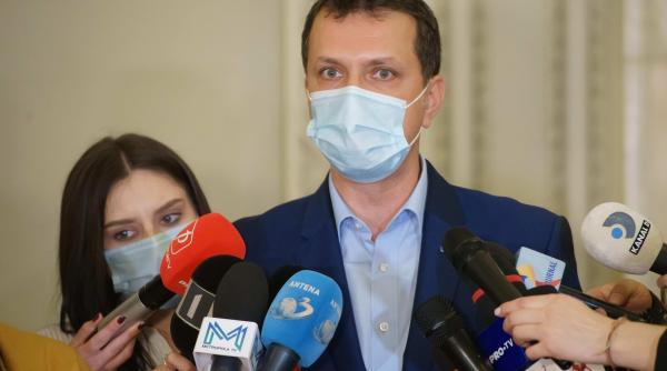 mosteanu dupa scandalul din parlament extremistii de la aur l au agresat pe ministrul energiei