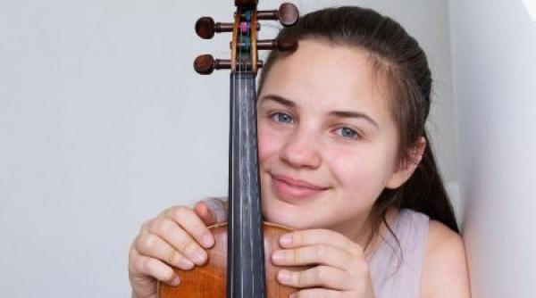 stagiunea de marti seara recital cameral cu mihaela mitrofan vioara valentin dimitrie simion violoncel si dragos daniel saliu pian