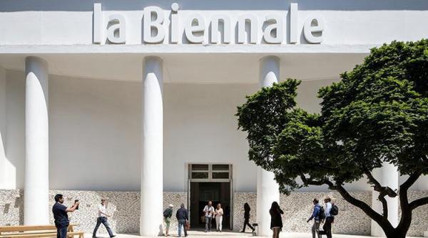 participarea romaniei la expozitia internationala de arta la biennale di venezia 2022 tu esti un alt eu o catedrala a corpului un proiect de adina pintilie