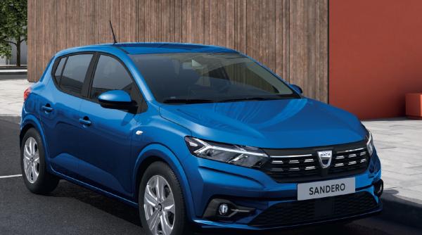sandero in cursa pentru masina anului