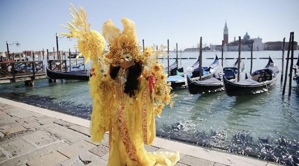 start pentru carnavalul sperantei de la venetia