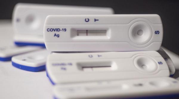 baietii destepti ai pandemiei livreaza fara licitatie catre onac teste de saliva de 17 milioane de euro