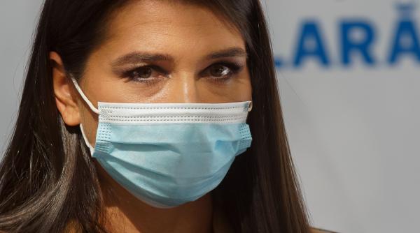 elena basescu a pus cruce afacerii cu haine pentru mame si copii compania lichidata si dizolvata