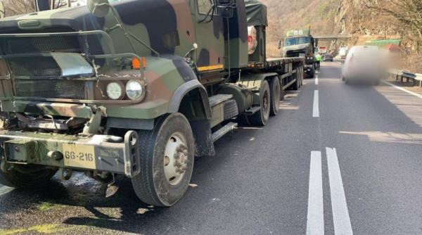 accident al unui convoi nato pe valea oltului mai multe autovehicule militare sunt avariate
