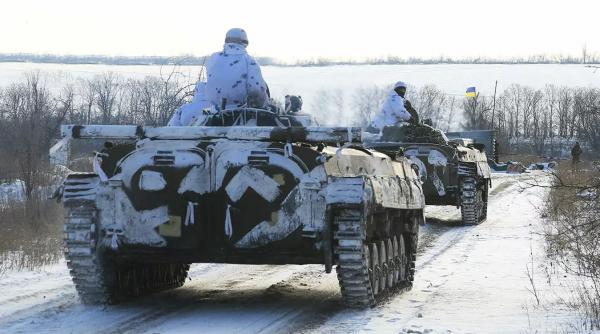 reprezentant oficial al militiei populare din donetk intensitatea bombardamentelor se intensifica din partea armatei ucrainene situatia este foarte dificila pentru ca gruparea militara este foarte mare