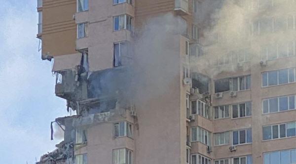 update razboi in ucraina o racheta a lovit un imobil de apartamente din kiev doua persoane au murit