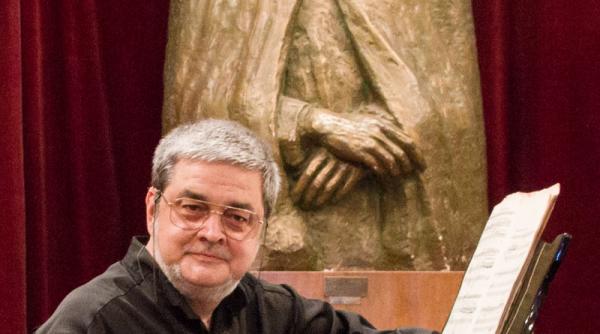 dirijorul marc tardue si pianistul mihai ungureanu in stagiunea filarmonicii george enescu