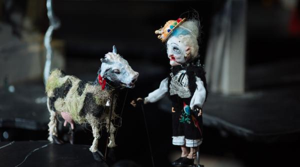 martie cu povesti despre intelegere si prietenie cu gandul la pace