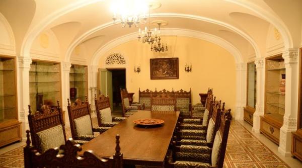 iohannis in buncar de 5 stele poporul printre muraturi