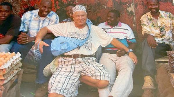 calator prin africa zanzibar capitala mondiala a mirodeniilor