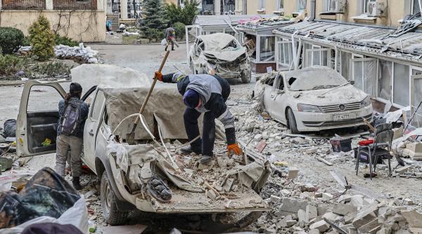 ucraina cladire cu 9 etaje aproape prabusita dupa un atac al trupelor ruse