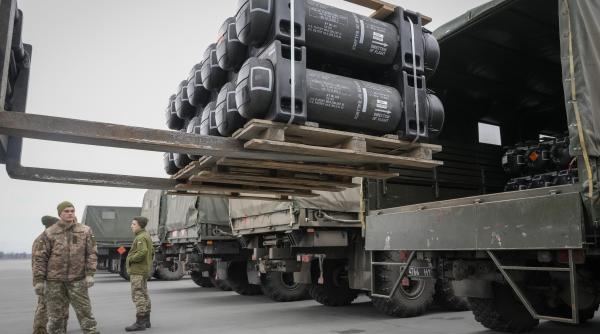 SUA pompează miliarde de dolari în Ucraina, majoritatea pentru armament