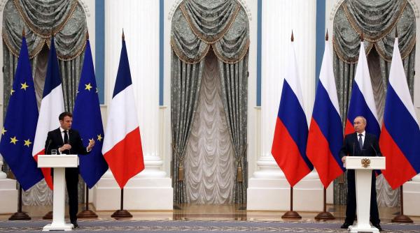 emmanuel macron a vorbit din nou cu vladimir putin cerandu i sa inceteze atacurile asupra ucrainei