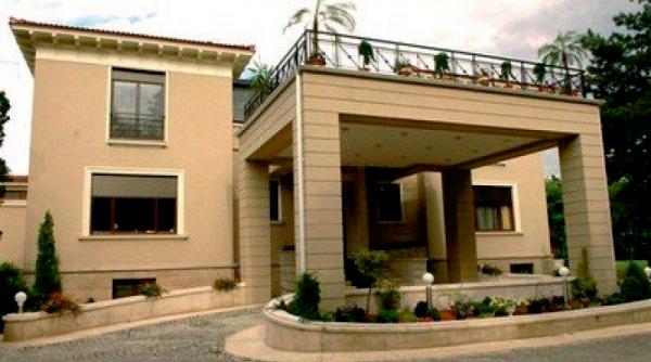 cartierul primaverii gazda pentru 7 sefi de stat coruptie asasinate decizii controversate