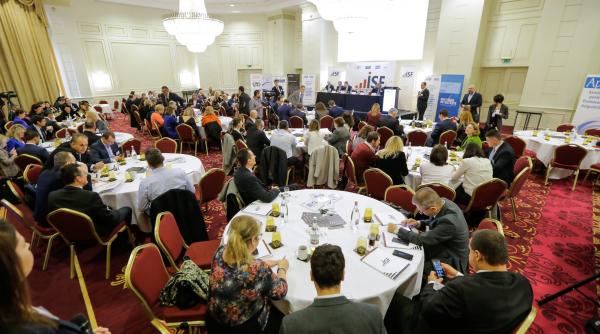 institutul de studii financiare un reper pentru certificarea si formarea profesionala in domeniul financiar non bancar