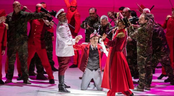 candid o poveste despre inexorabila putere a destinului pe scena teatrului national de opereta si musical ion dacian