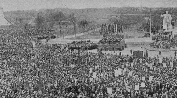 cum i a luat stalin fata lui hitler