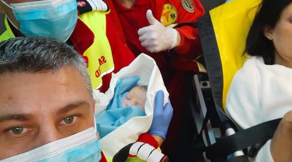 constanta gemeni nascuti in locuri diferite unul in ambulanta smurd altul la spital