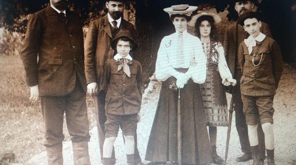 ion pillat maestrul poeziei retro care l a slujit pe bratianu ca secretar