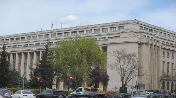 licitatiile care au obiect inchirierea cladirilor ra apps se adjudeca numai dupa ce guvernul isi incaseaza profitul de 10 la suta