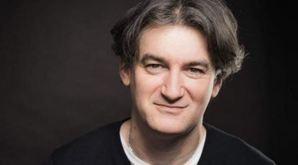 liviu lucaci avem nevoie de teatru sa ne elibereze de frica si furie