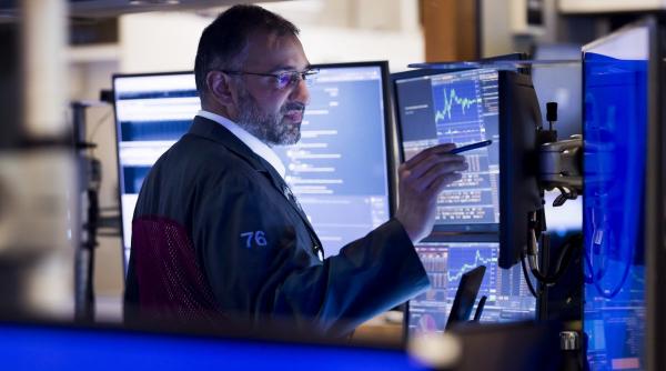 rata dobanzii la imprumuturile pe termen lung a sarit de 6